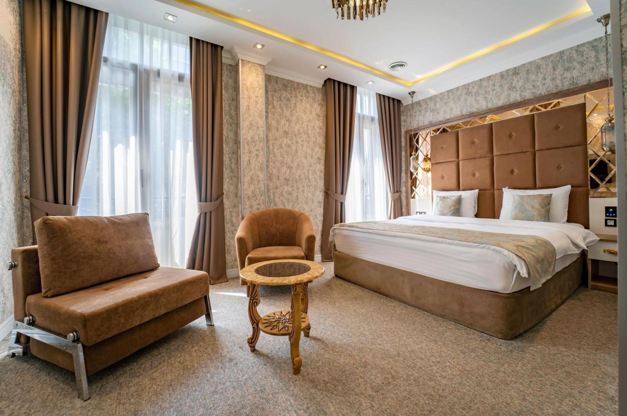 Hotel Aqua Liberty Tiflis Exterior foto